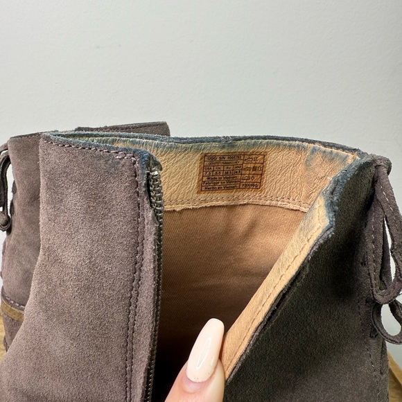 Ugg Australia Corinne Mysterious Brown Suede - Picture 8 of 9